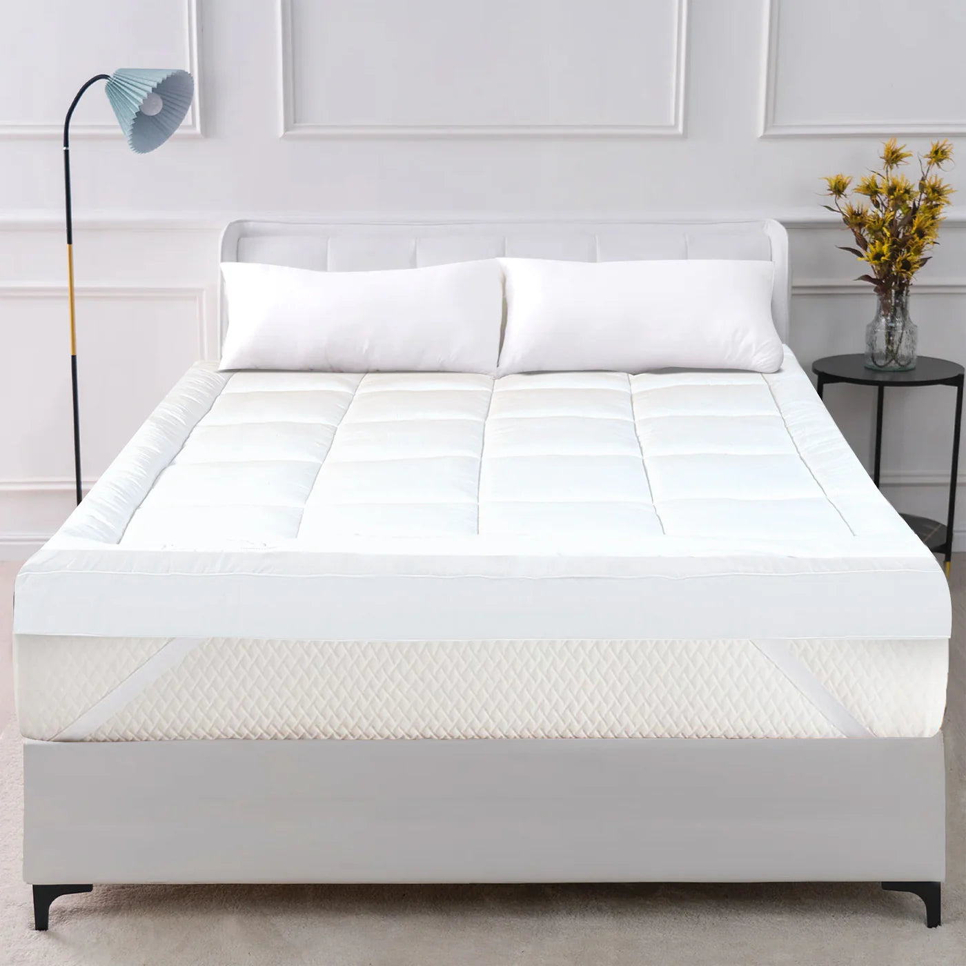 Winter Mattress Topper 700 GSM- White Comforters Apricot