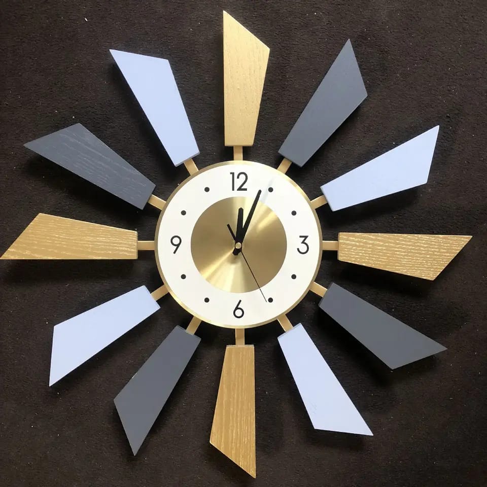 55CM Wooden Wings Wall Clock Clock Apricot