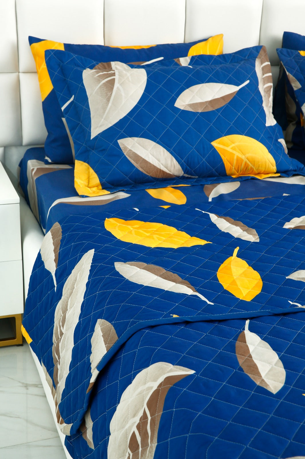 6 PCs Printed Bed Spread Set-Blue Oasis Bed Spread Apricot