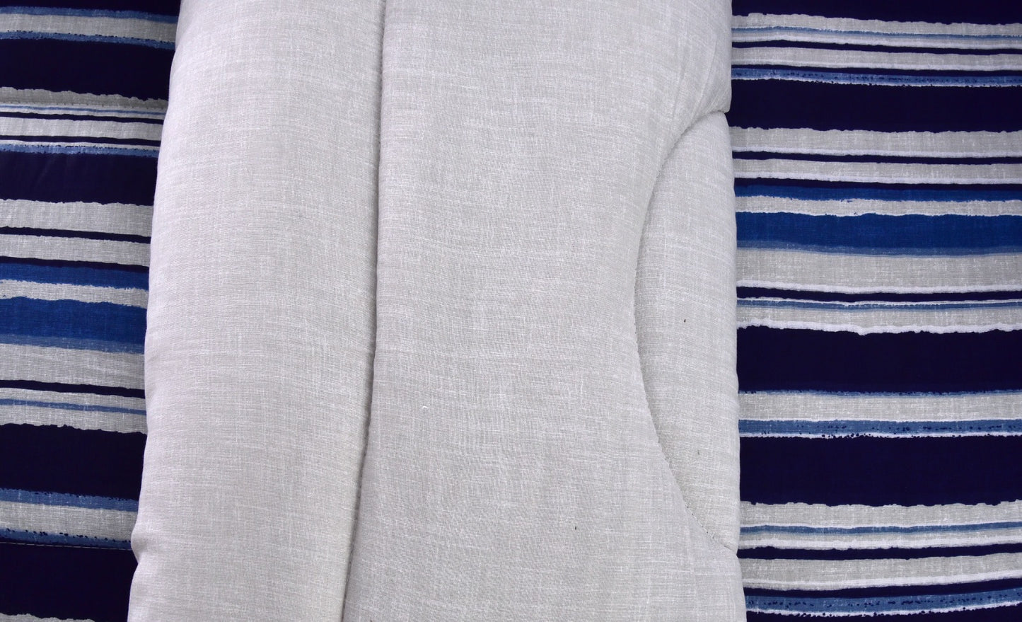 8 PCs Winter Comforter Set-Bold Stripes(Grey Reverse) Comforters Apricot