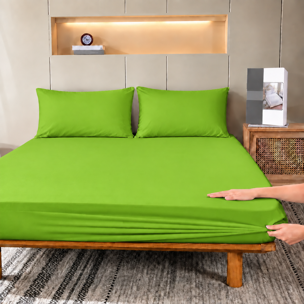 Fitted Bed Sheet- Parrot Green