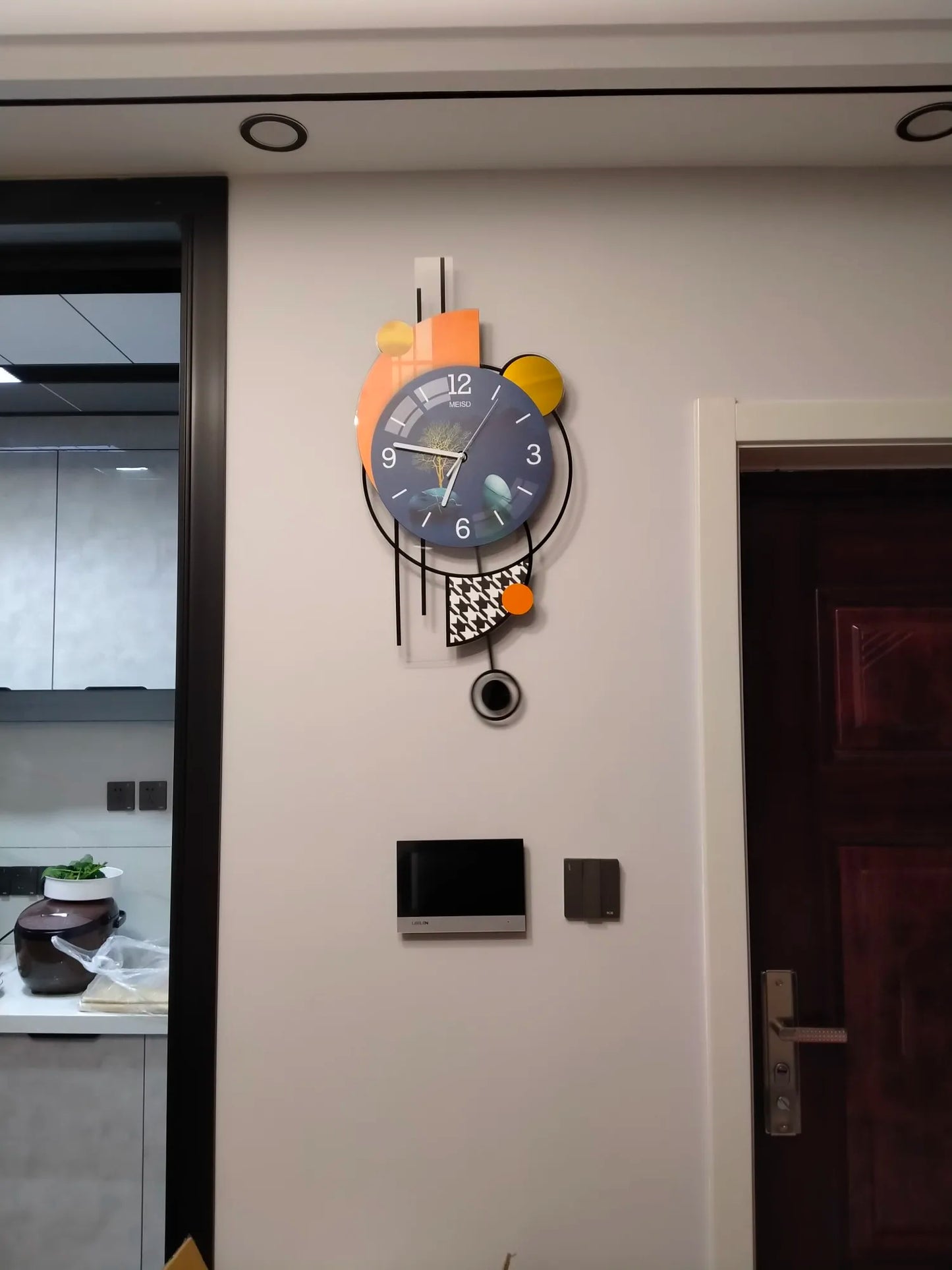 63Cm Creative Luxury Wall Clock-with Pendulum