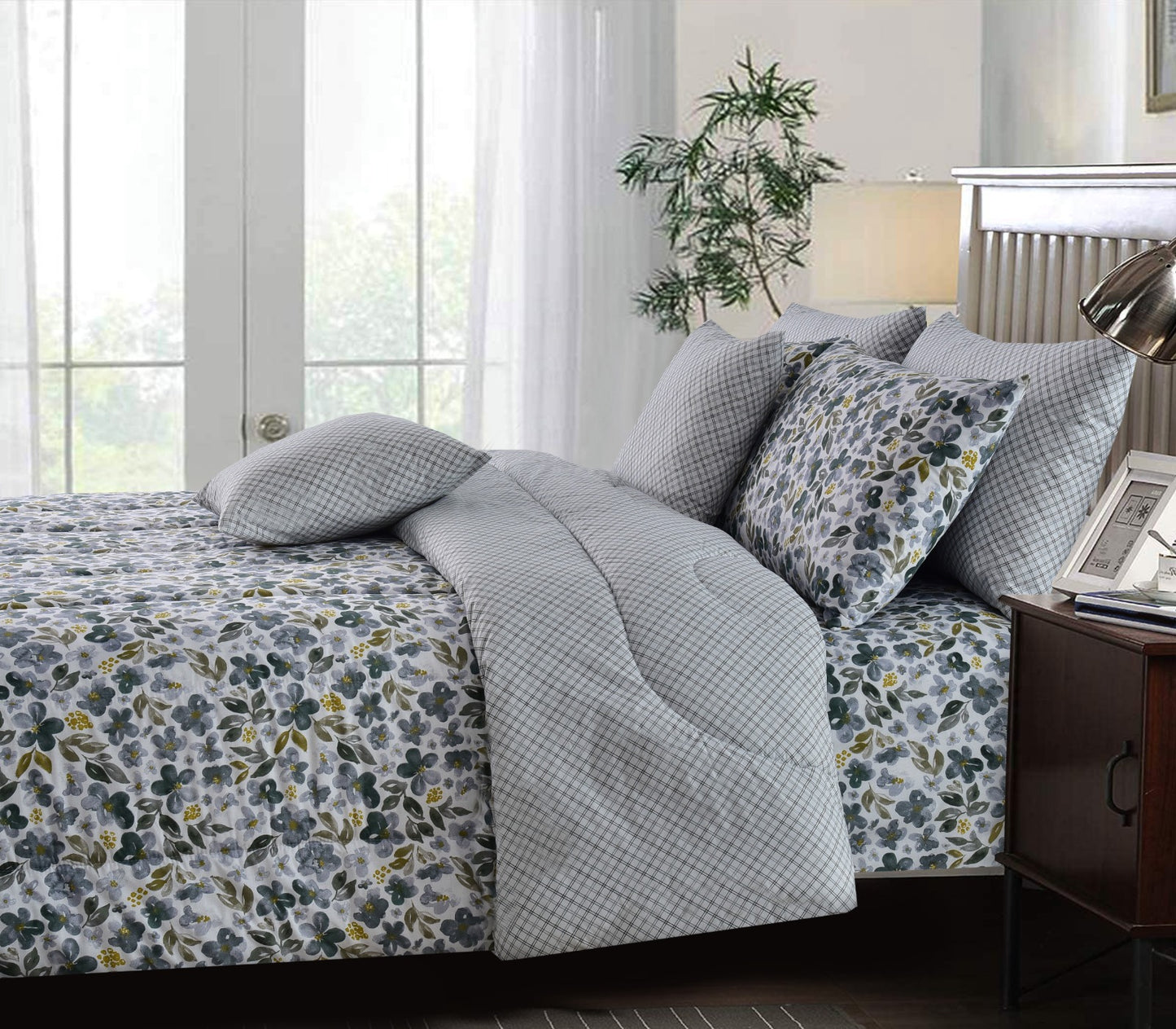 8 PCs Winter Comforter Set-Patrol Flower