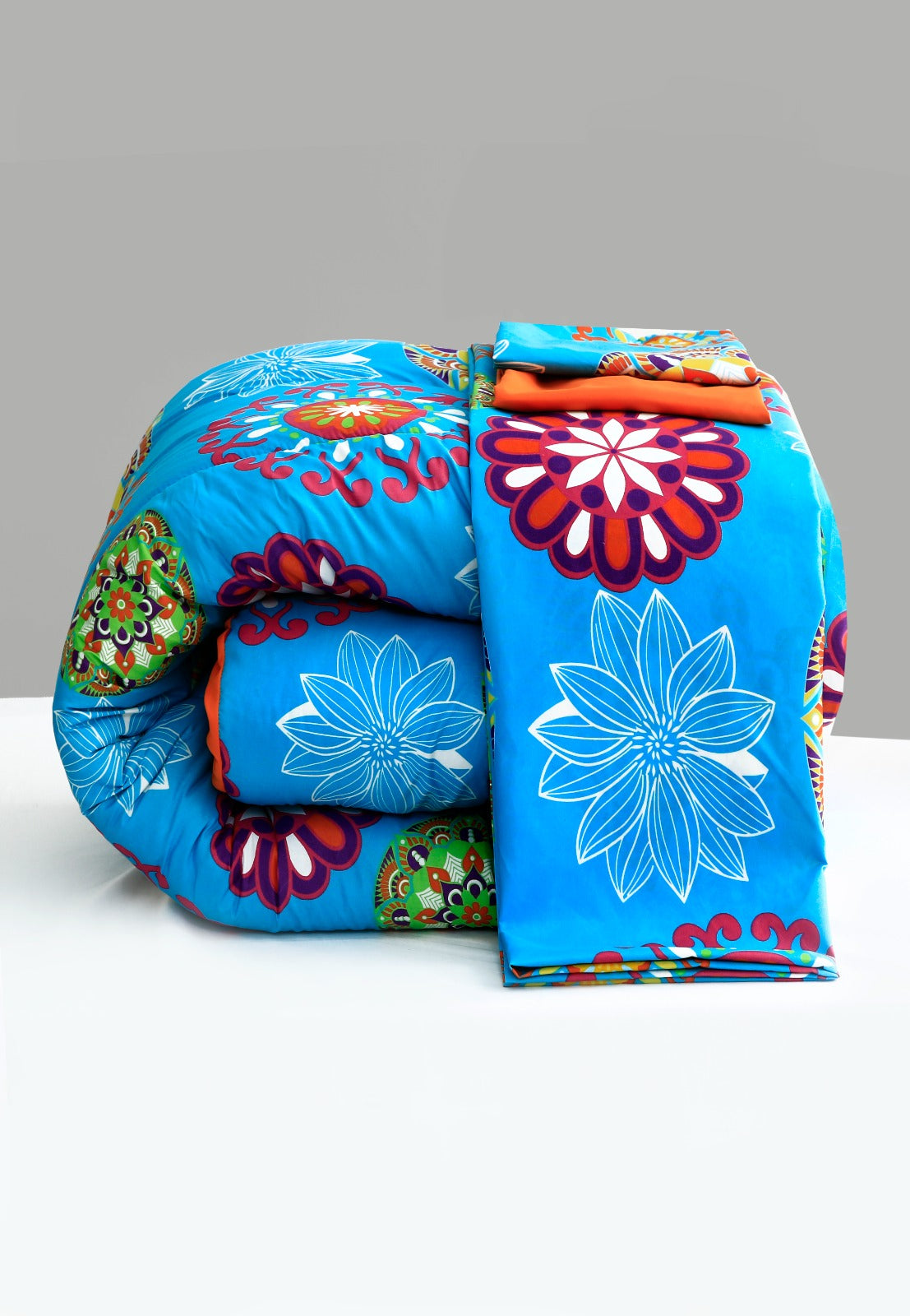 8 PCs Winter Comforter Set-15000Turquoise Flower Comforters Apricot