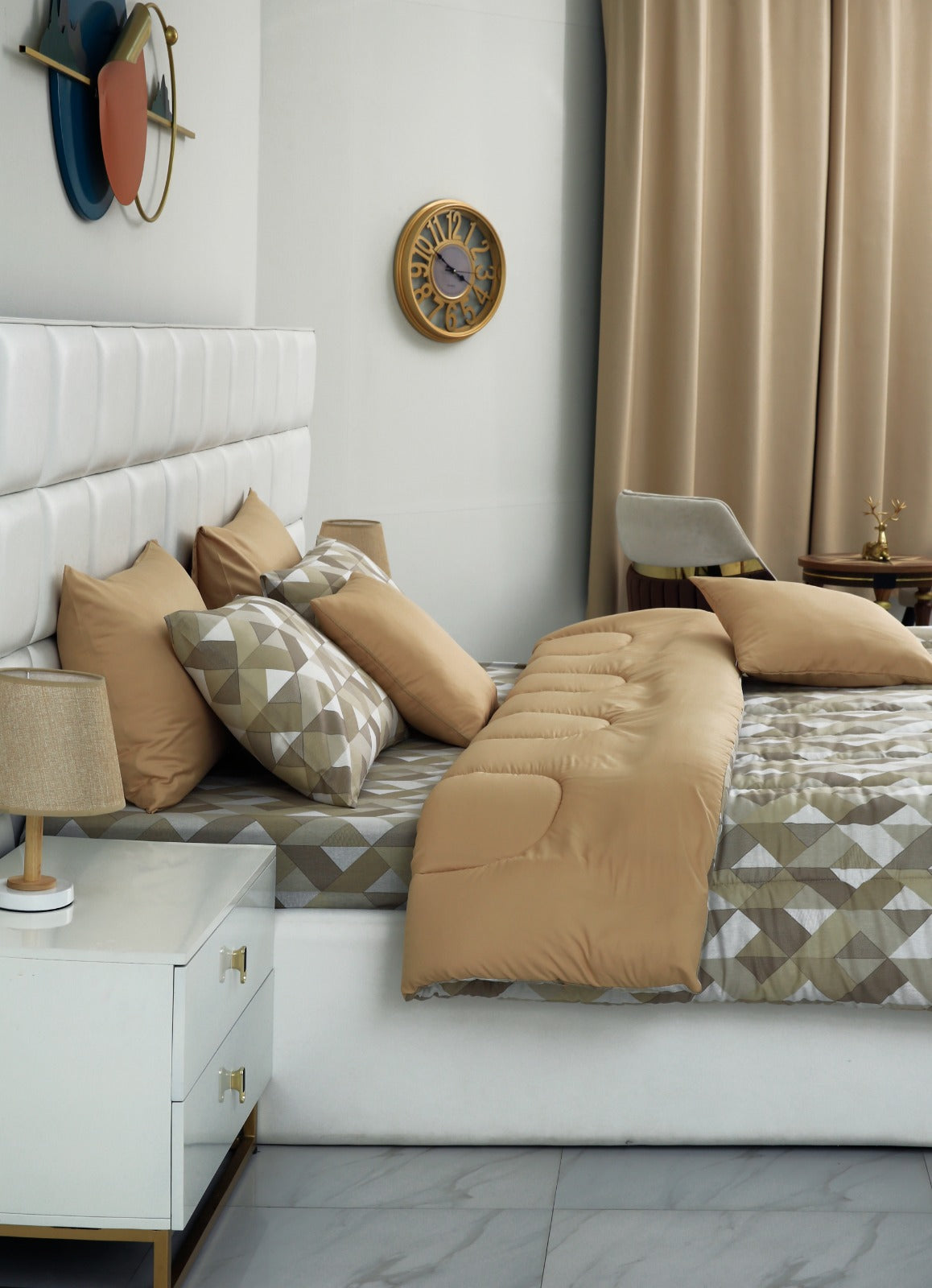 8 PCs Winter Comforter Set-Beige Triangle