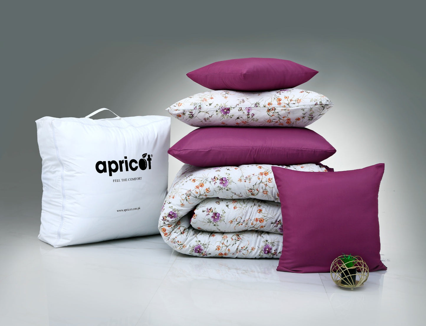 8 PCs Winter Comforter Set-Plum Petal Comforters Apricot