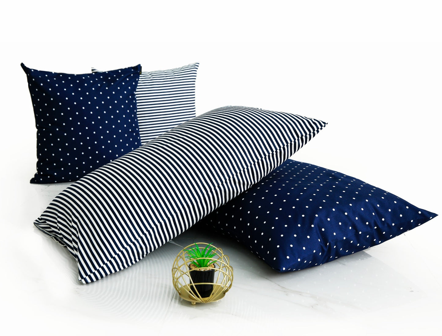 8 PCs Winter Comforter Set-Blue Polka Comforters Apricot