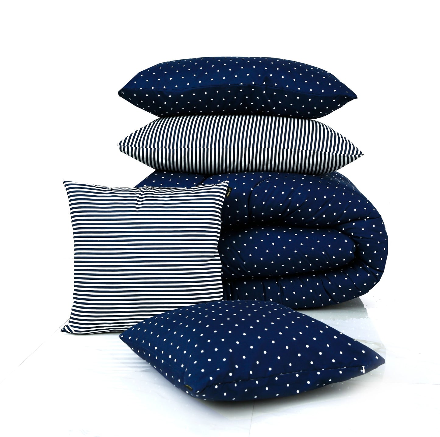 8 PCs Winter Comforter Set-Blue Polka Comforters Apricot