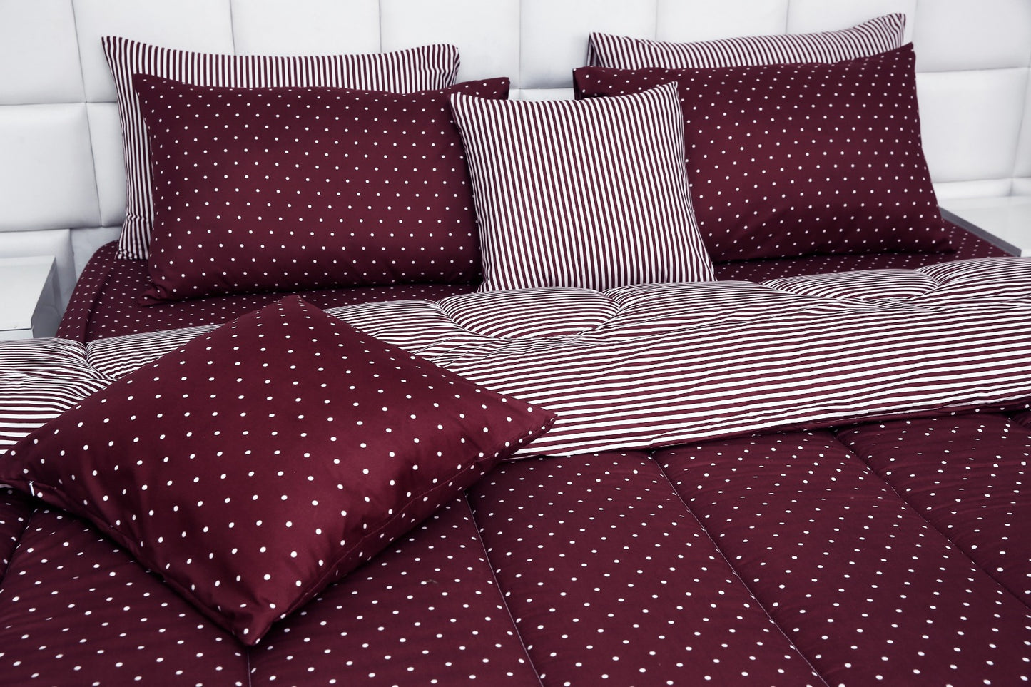 8 PCs Winter Comforter Set-Plum Polka