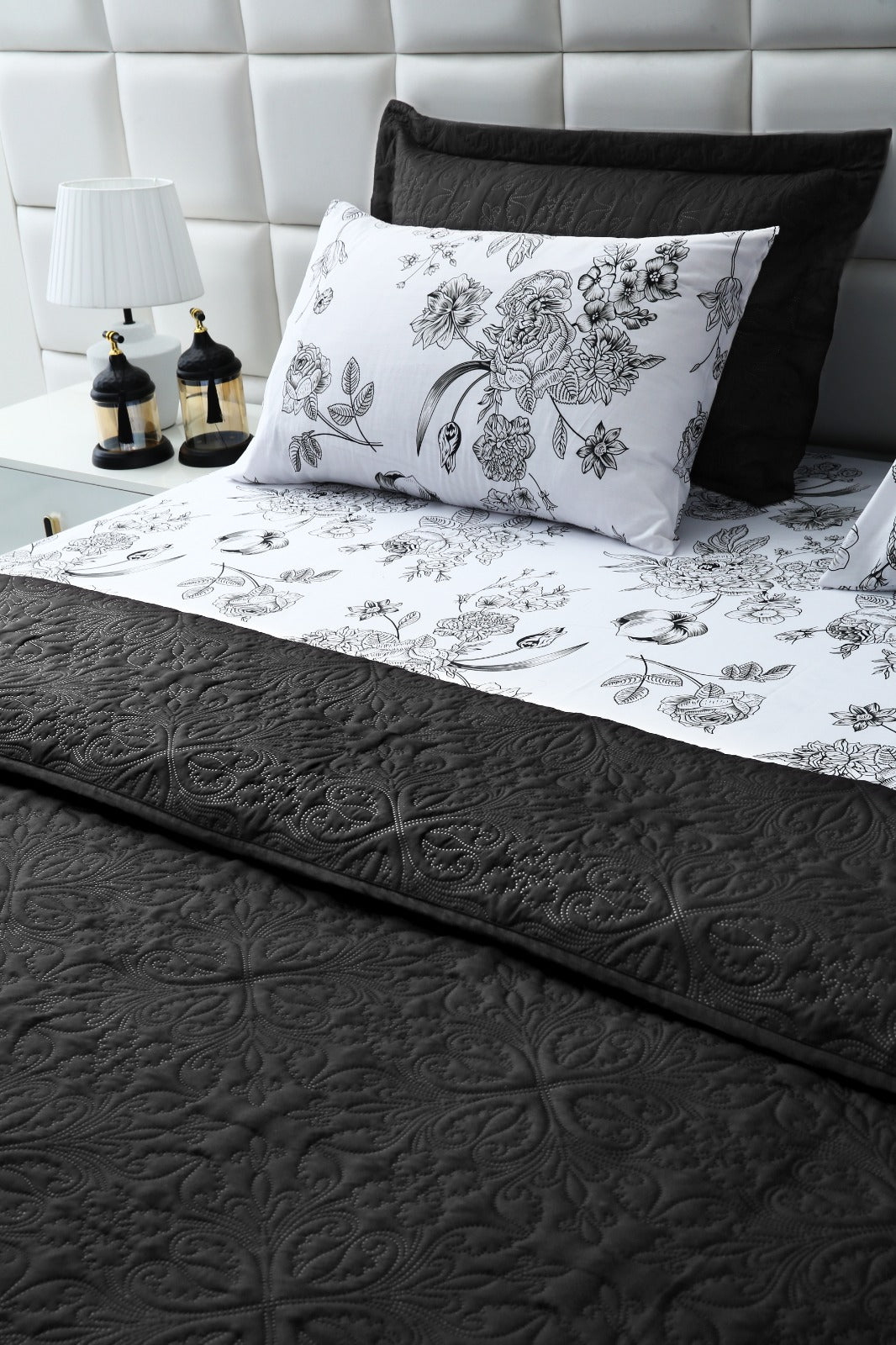 6 PCs Dyed Bed Spread Set-Onyx Shadow Bed Spread Apricot