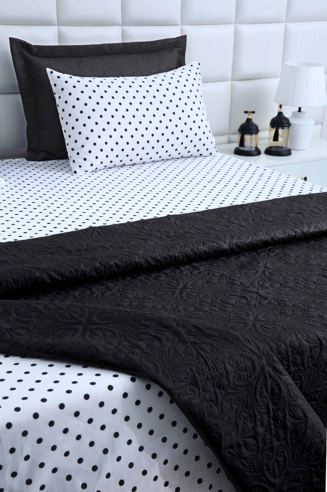 6 PCs Dyed Bed Spread Set-Black Bold Polka Bed Spread Apricot