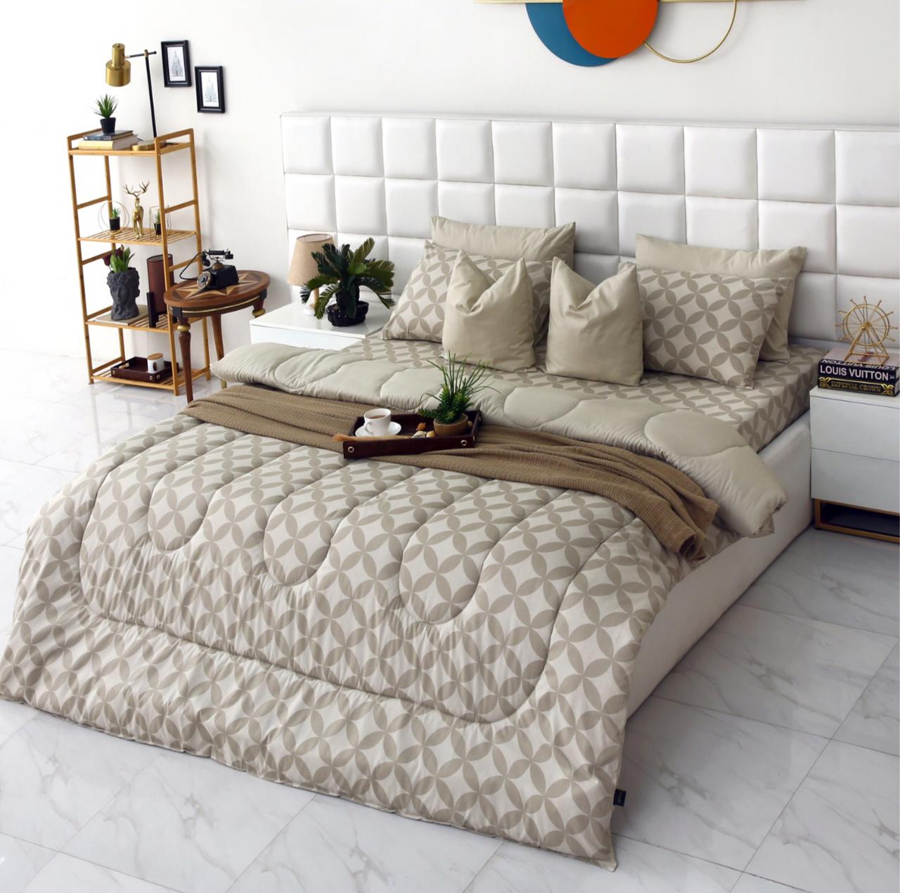 8 PCs Winter Comforter Set-Russet Comforters Apricot