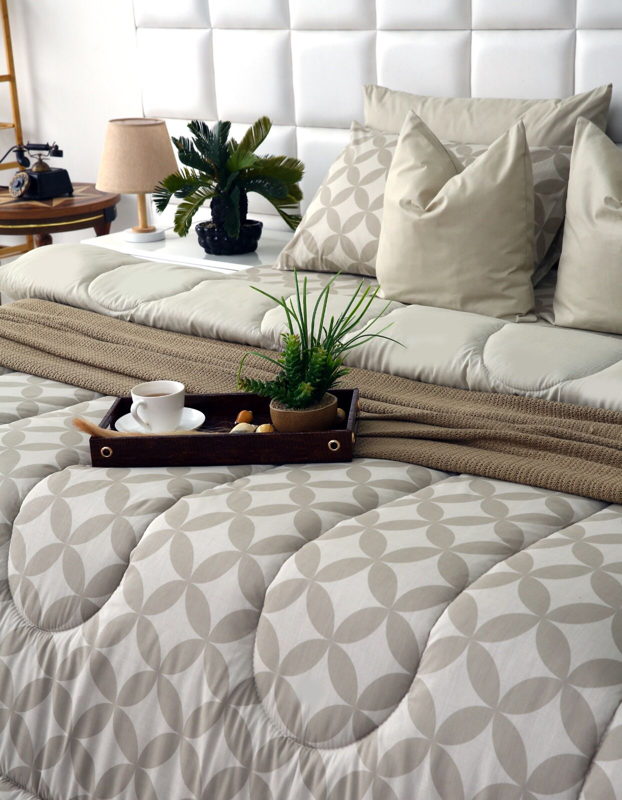 8 PCs Winter Comforter Set-Russet
