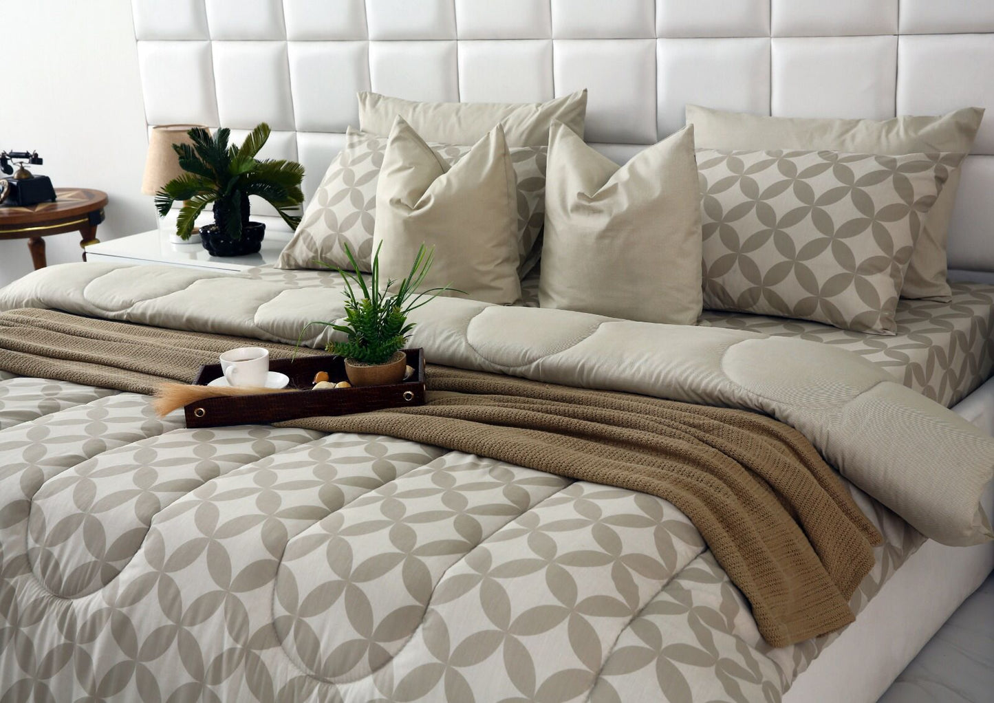 8 PCs Winter Comforter Set-Russet