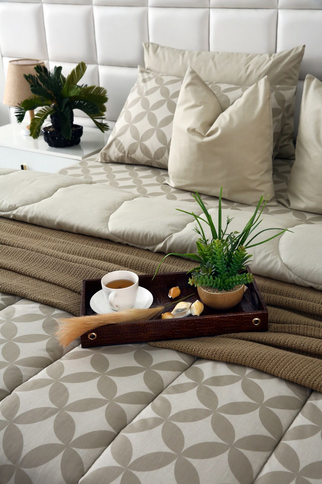 8 PCs Winter Comforter Set-Russet