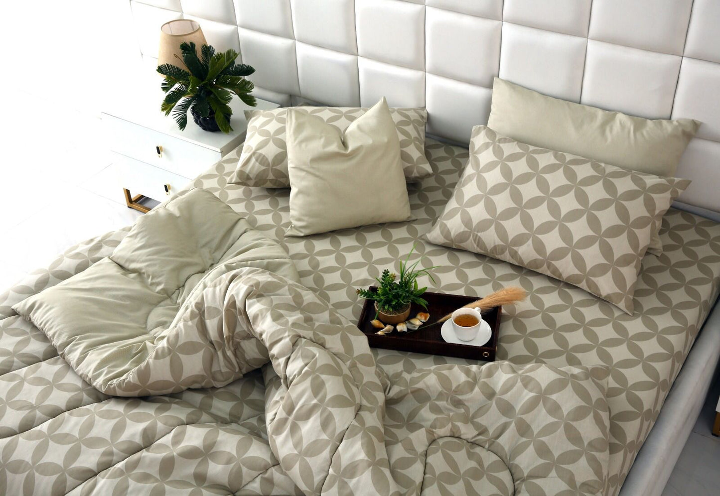 8 PCs Winter Comforter Set-Russet Comforters Apricot