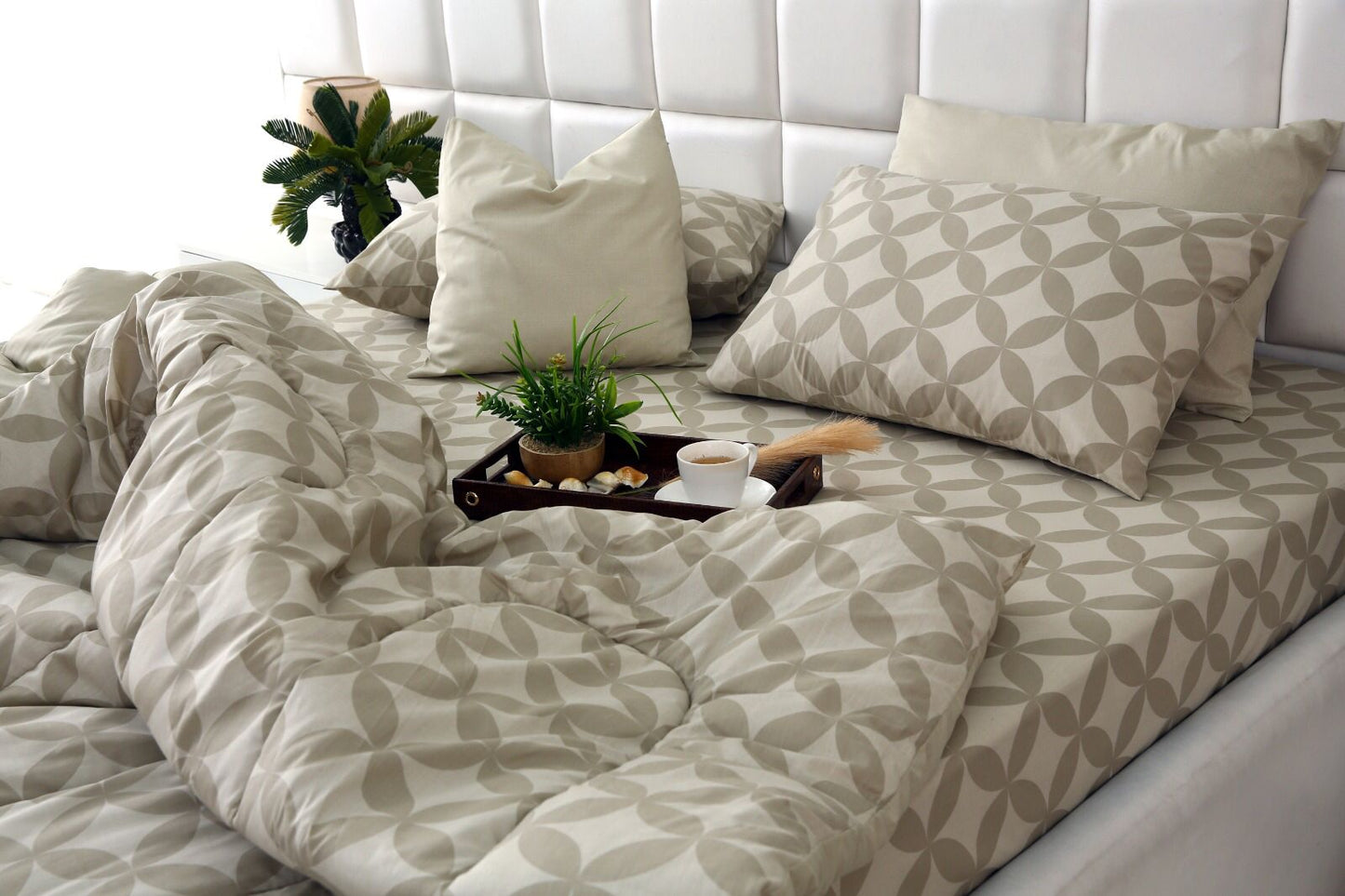 8 PCs Winter Comforter Set-Russet Comforters Apricot