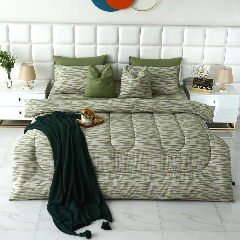 8 PCs Winter Comforter Set-Dense