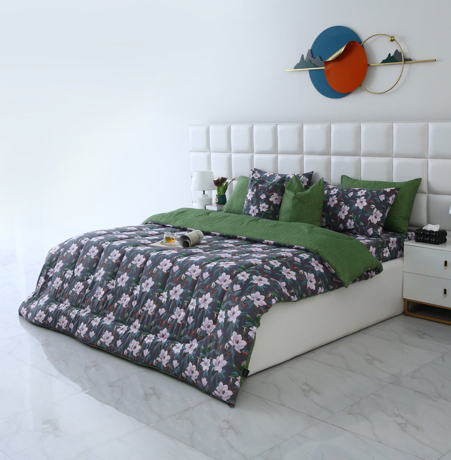 8 PCs Winter Comforter Set-White Jazmin