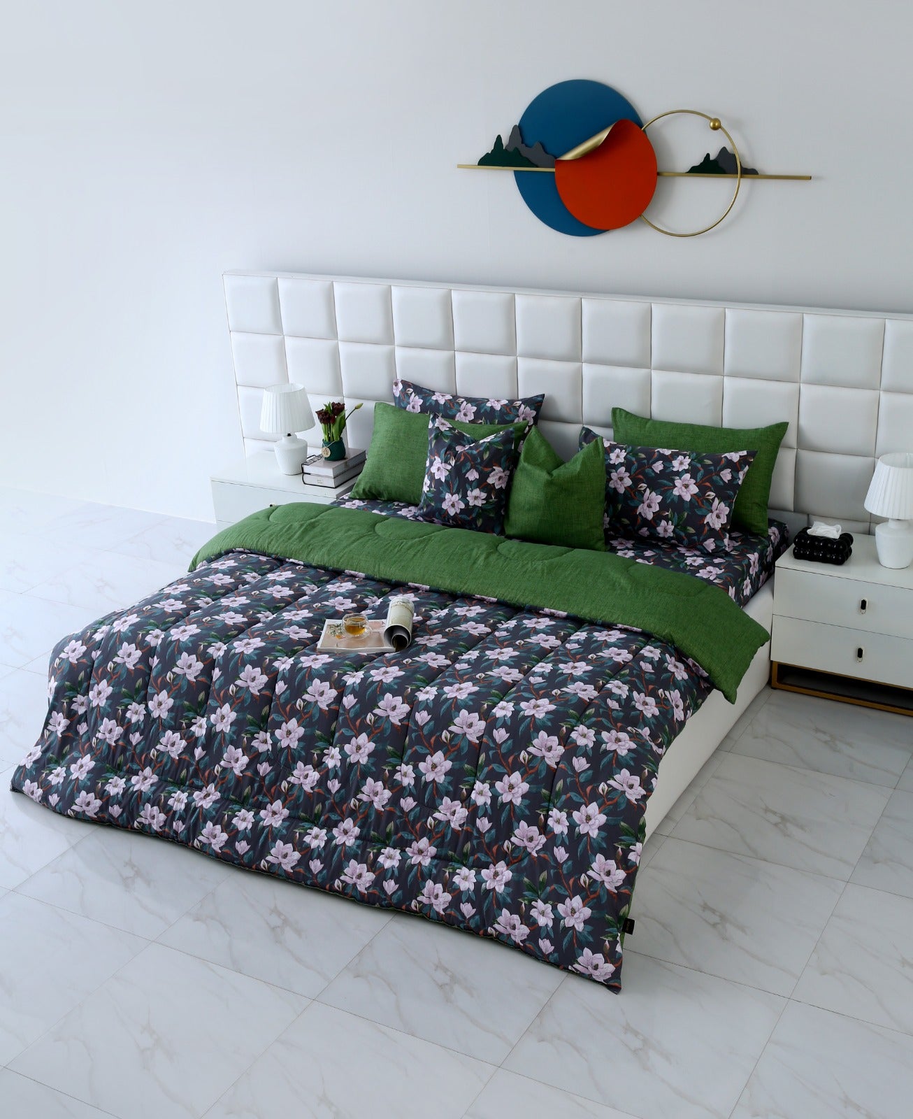 8 PCs Winter Comforter Set-White Jazmin