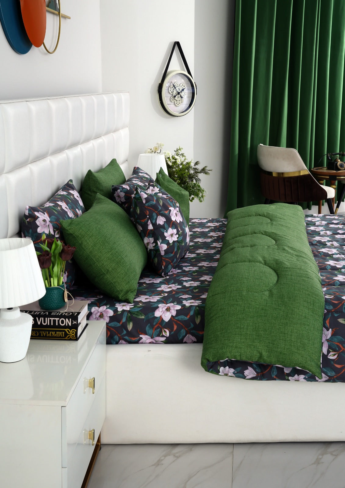 8 PCs Winter Comforter Set-White Jazmin