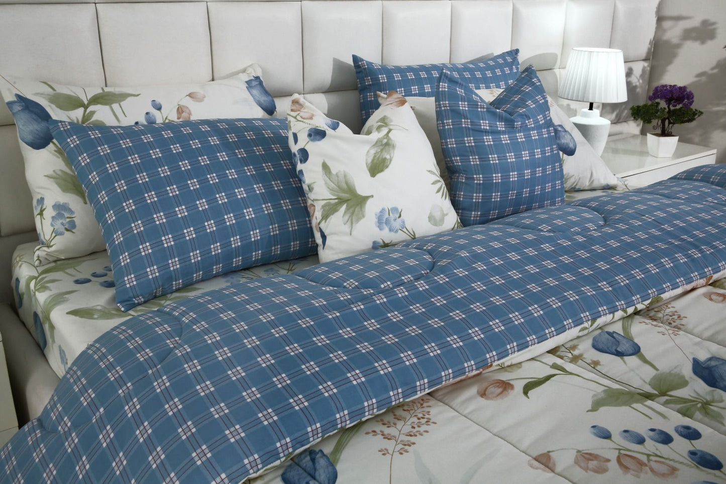 8 PCs Winter Comforter Set-Water Lily Comforters Apricot