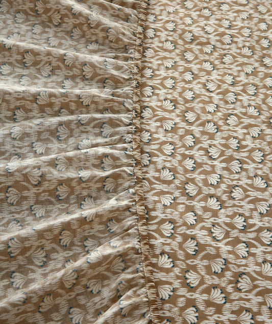 Fitted Bed Sheet-Ecru Flowers Fitted Sheets Apricot