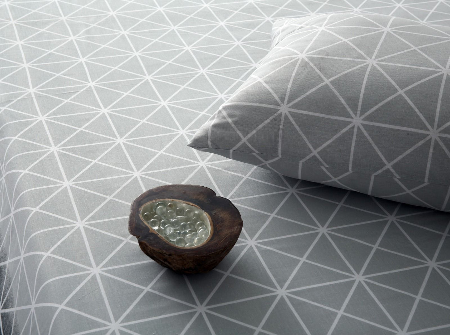 3 PCs Double Bed Sheet-DB137