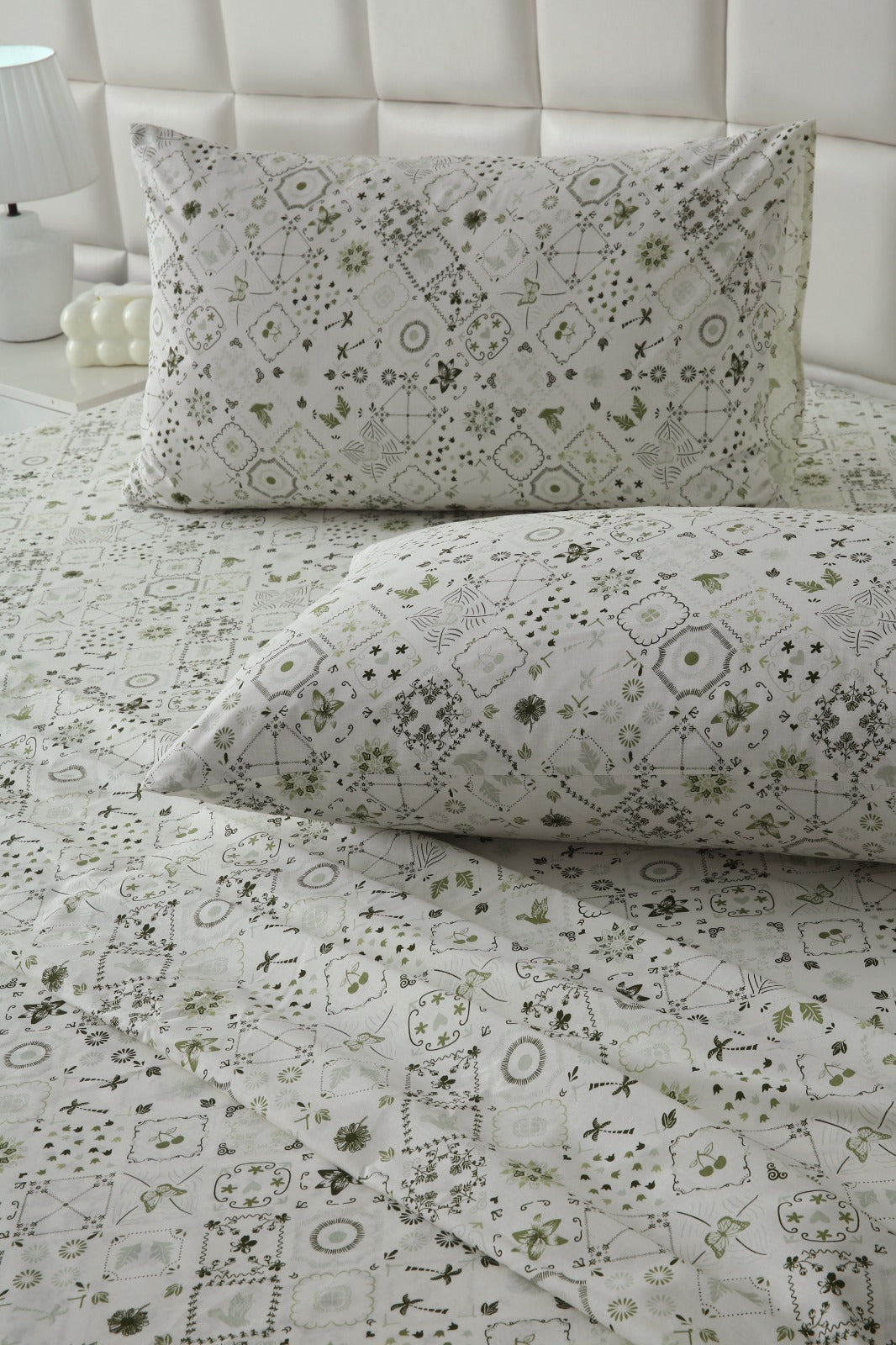 3 PCs Double Bed Sheet With Same Packing-Floral Patchwork Bed Sheets Apricot