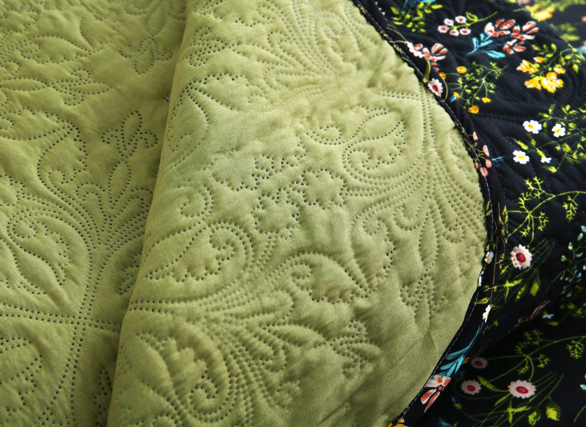 6 PCs Bed Spread Set- Black Meadows Bed Spread Apricot