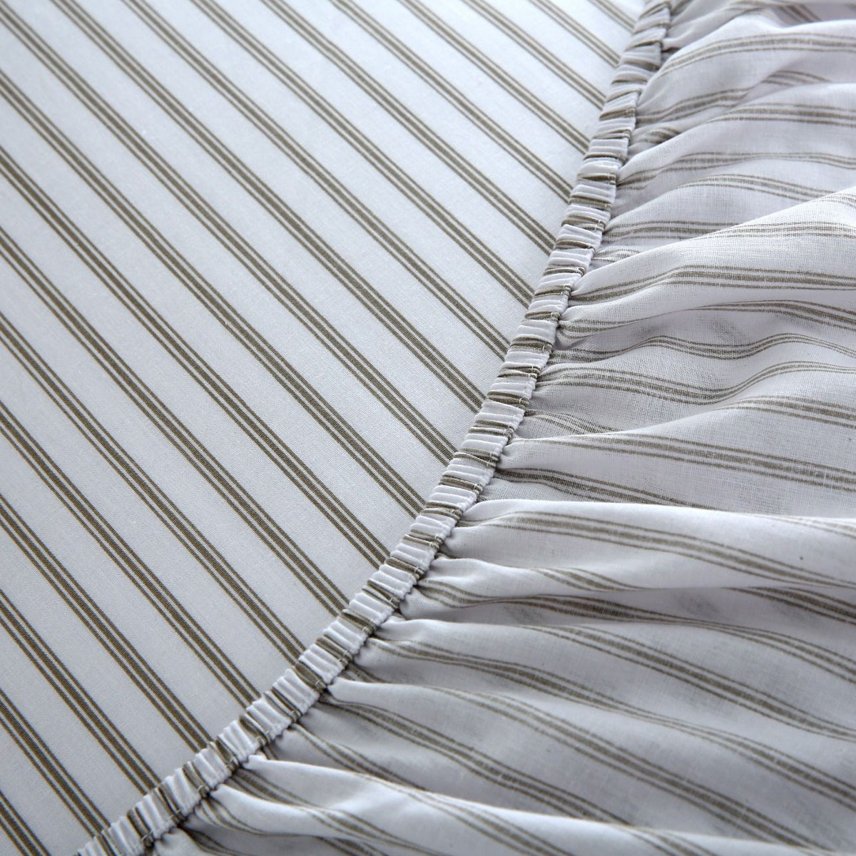 Fitted Bed Sheet- PFT014 Fitted Sheets Apricot