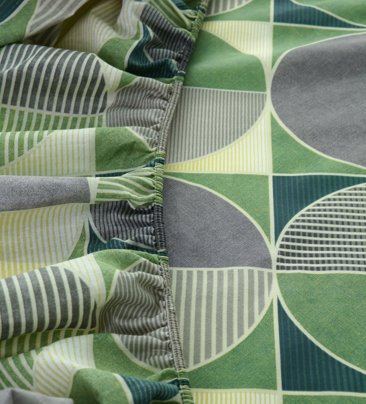 Fitted Bed Sheet- Neo Abstract