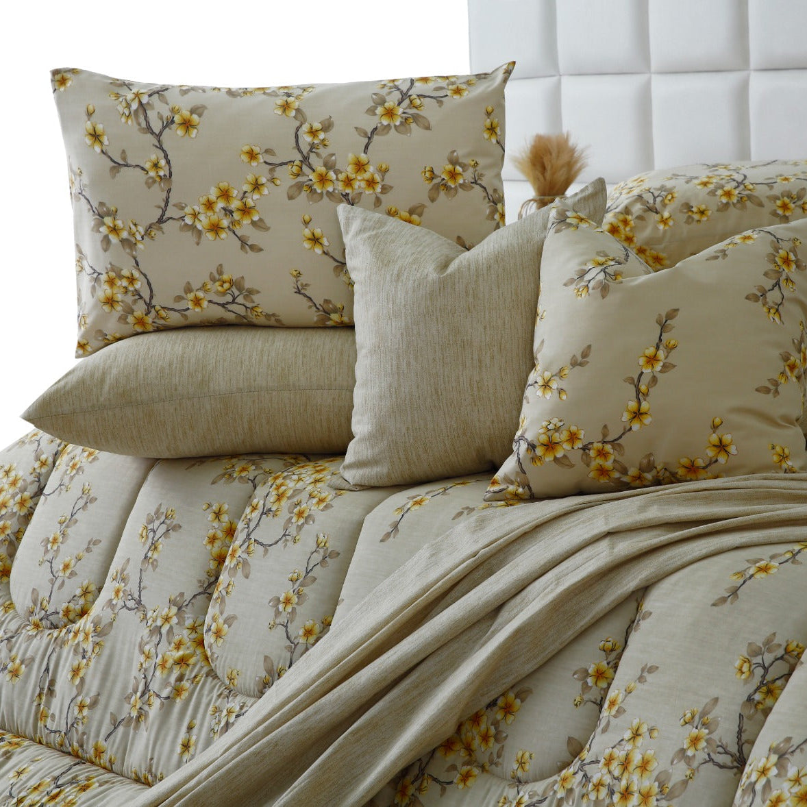 8 PCs Premium Winter Razai Set- Primrose Glow Comforters Apricot