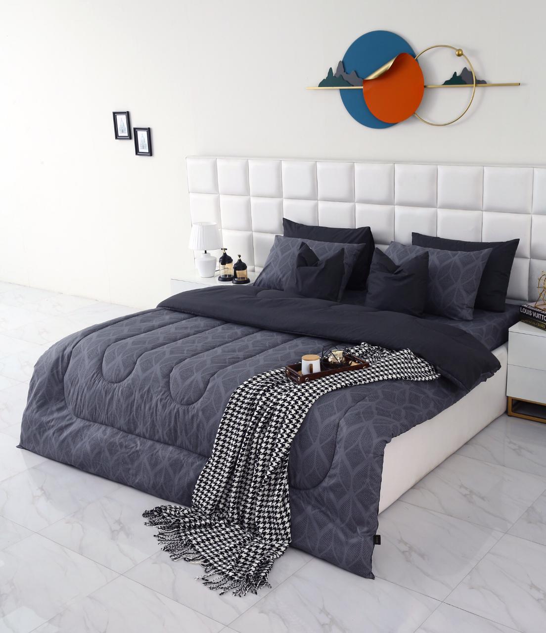8 PCs Winter Comforter Set-Ash Black