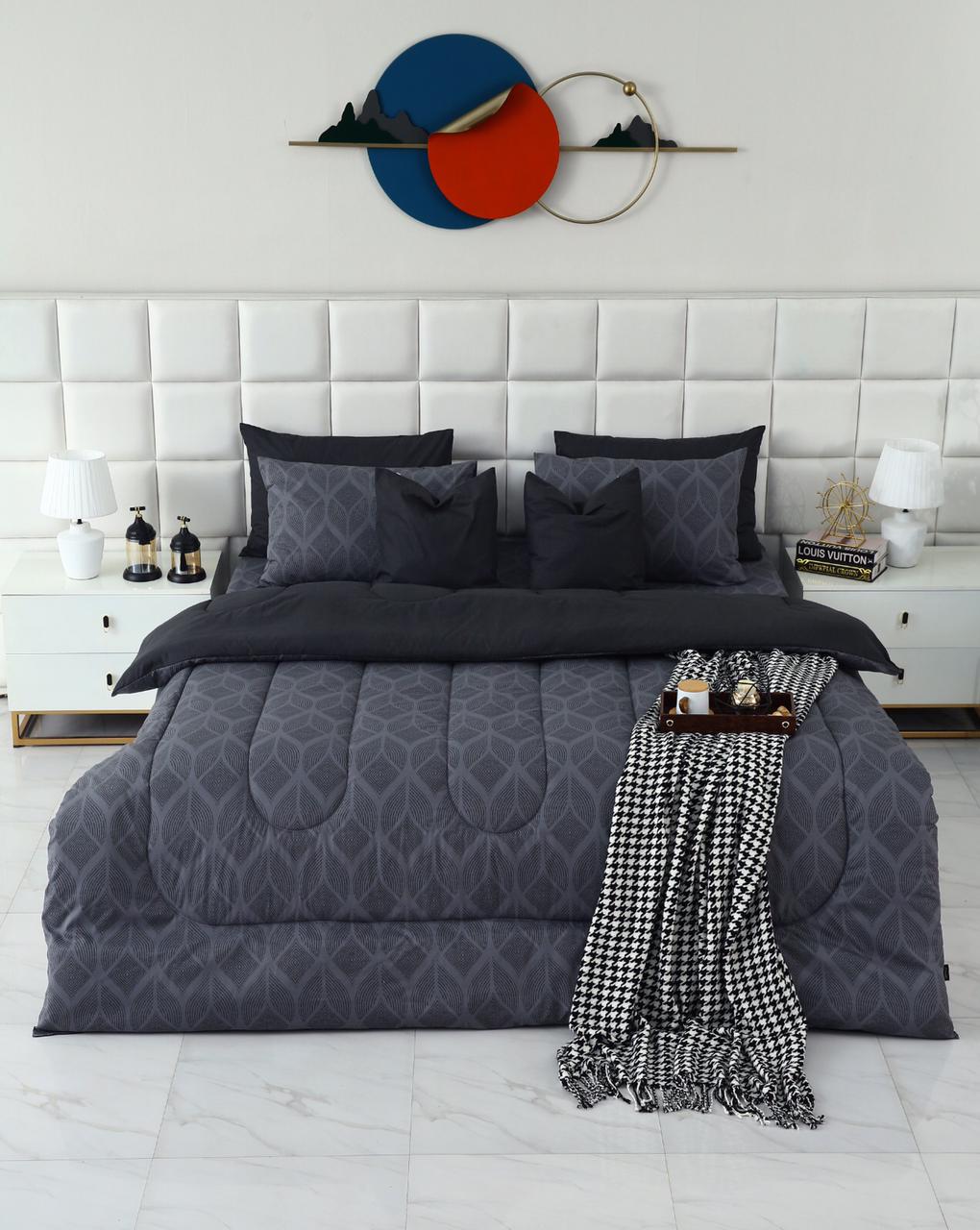 8 PCs Winter Comforter Set-Ash Black