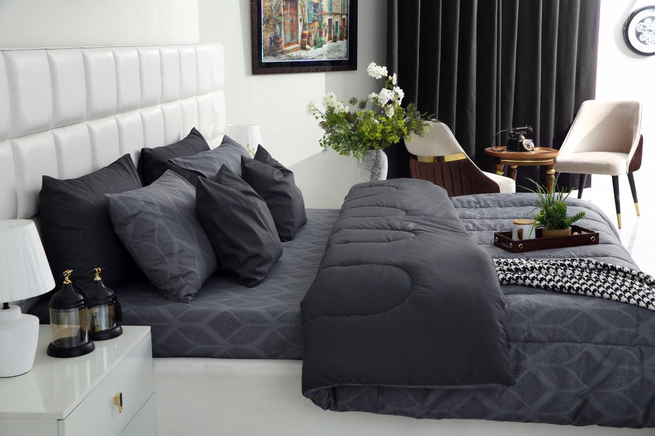 8 PCs Winter Comforter Set-Ash Black