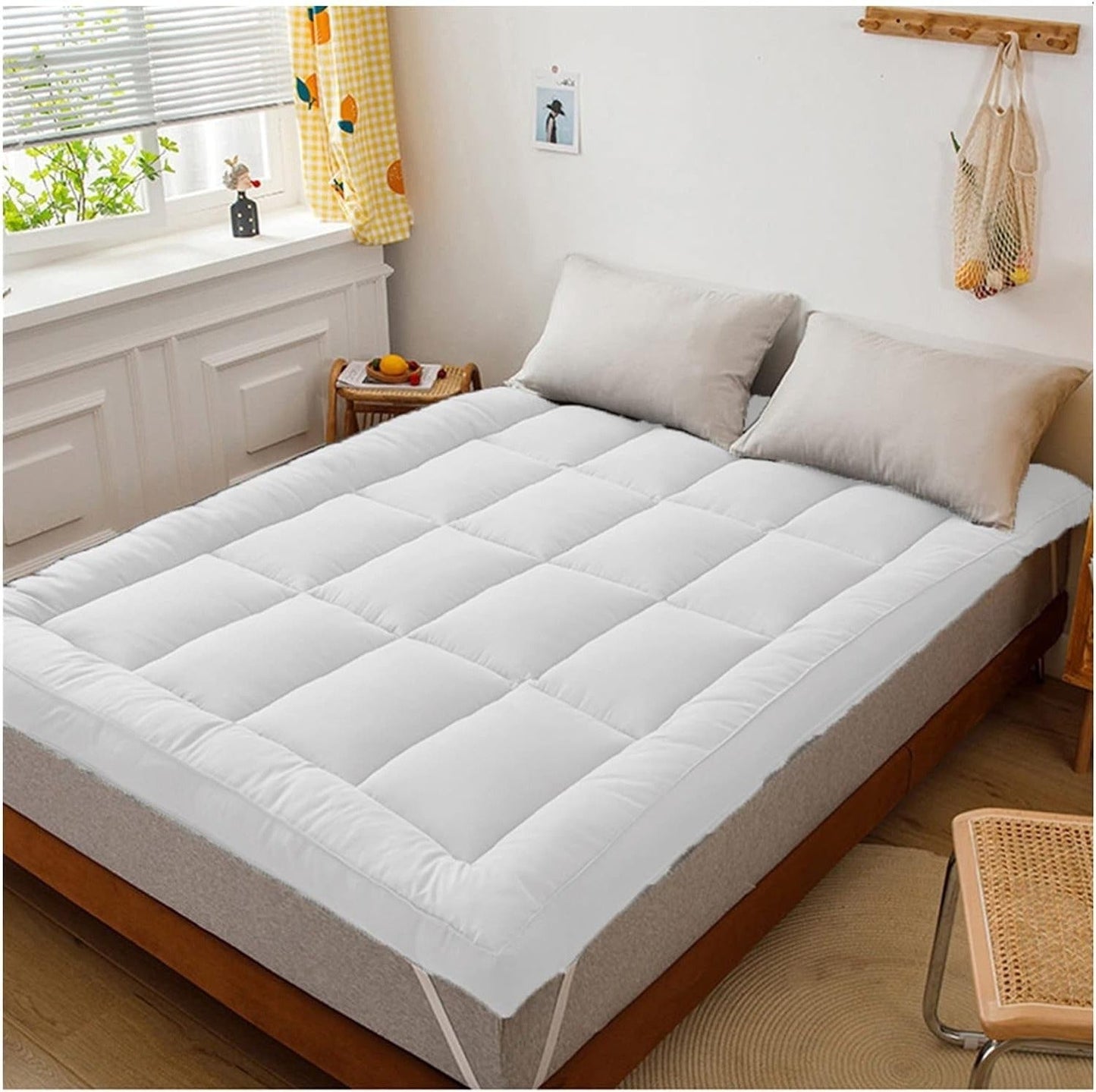 Winter Mattress Topper 550 GSM- White Comforters Apricot