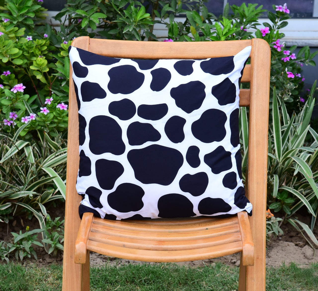 6 PCs Digital Printed Cotton Cushions-Earth Planet cushions Apricot