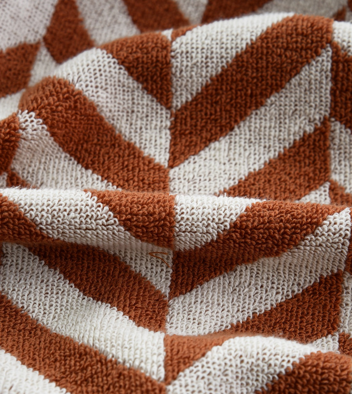 Bath Towel Yarn Dyed-Brown Chevrons Apricot