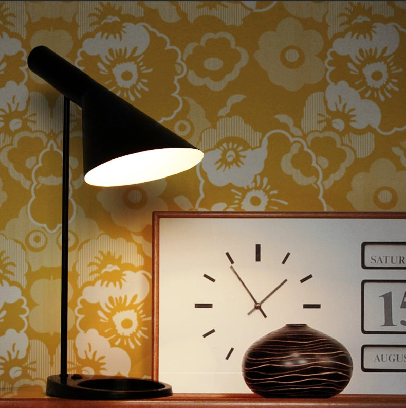 Jacobsen Table Lamp-Black Lamps Apricot