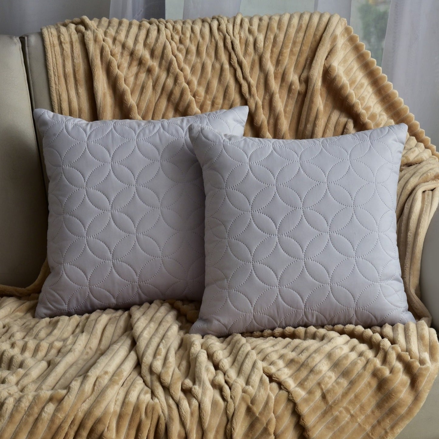 2 PCs Quilted Ultrasonic Cushions(5041)-Circles Silver Apricot