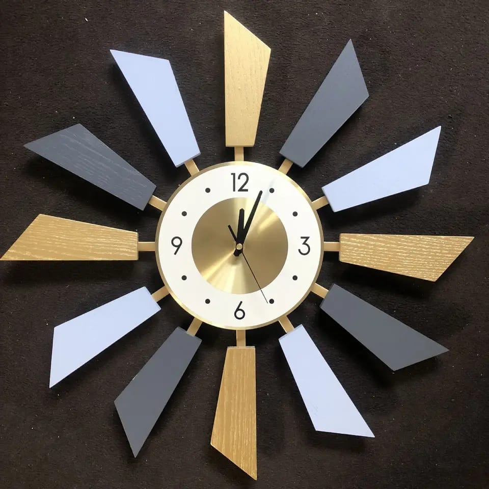 55CM Wooden Wings Wall Clock Clock Apricot   