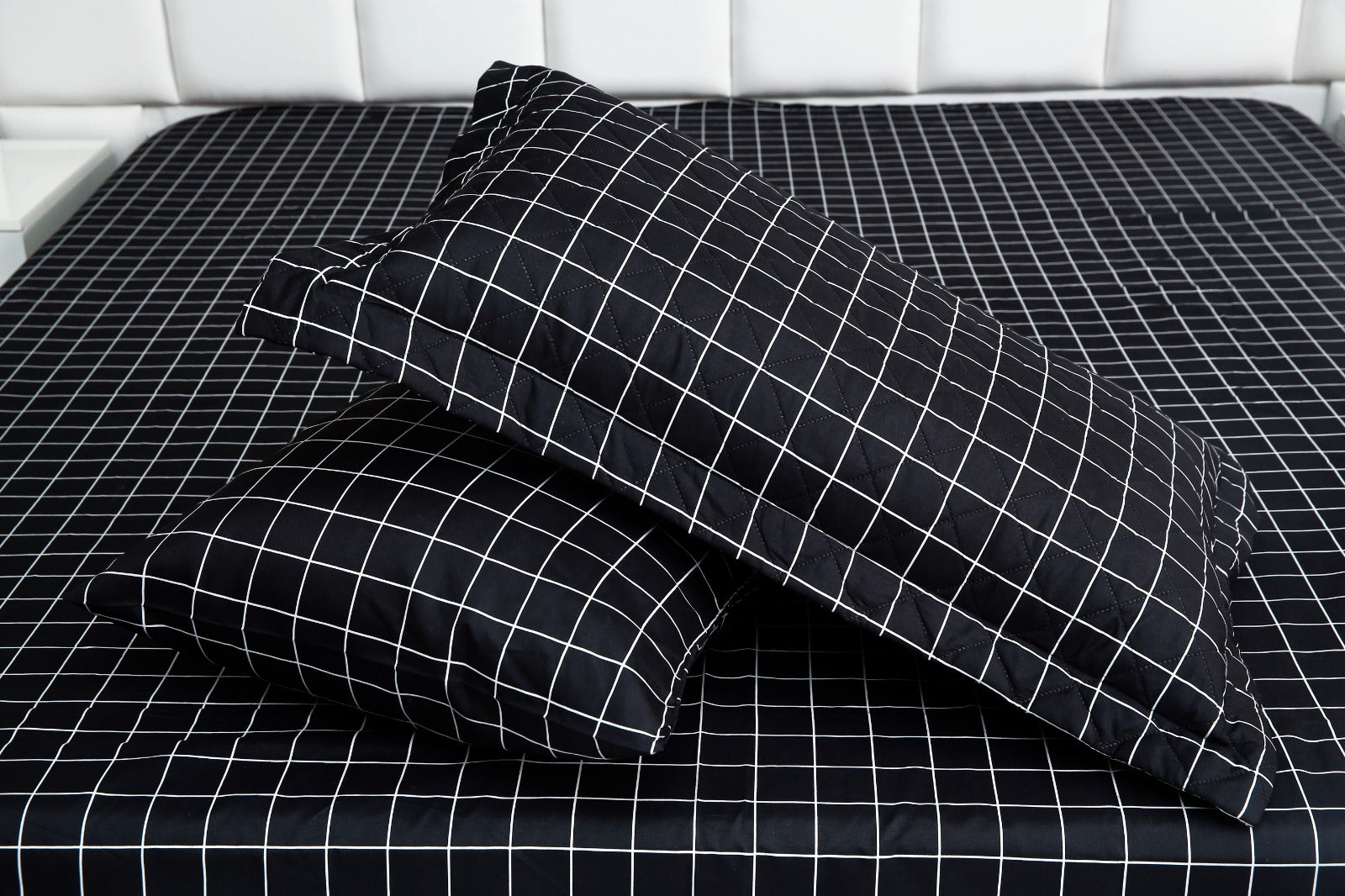 6 PCs Bed Spread Set-Black Check Bed Spread Apricot   