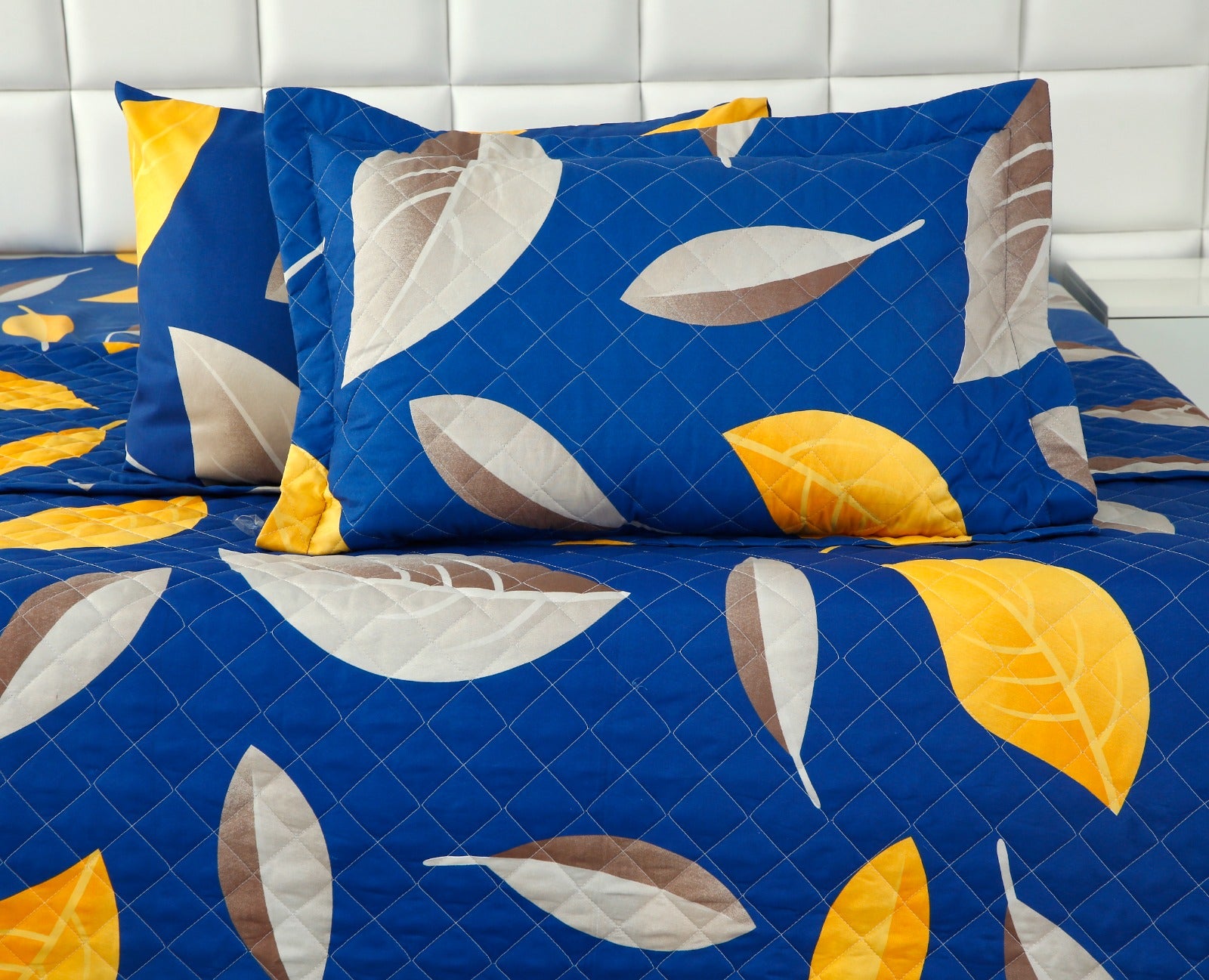 6 PCs Printed Bed Spread Set-Blue Oasis Bed Spread Apricot   