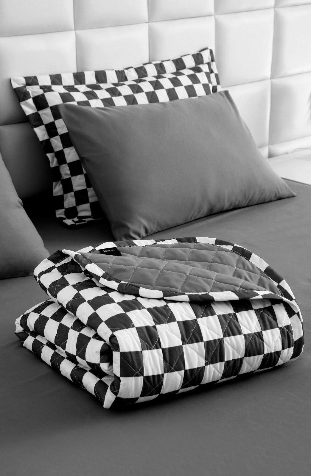 6 PCs Printed Bed Spread Set-Grey Chess Bed Spread Apricot   