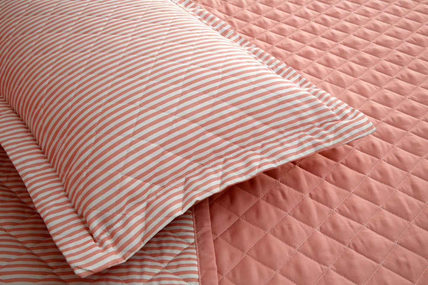 6 PCs Reversible Bed Spread Set-Pink Stripes Bed Spread Apricot   