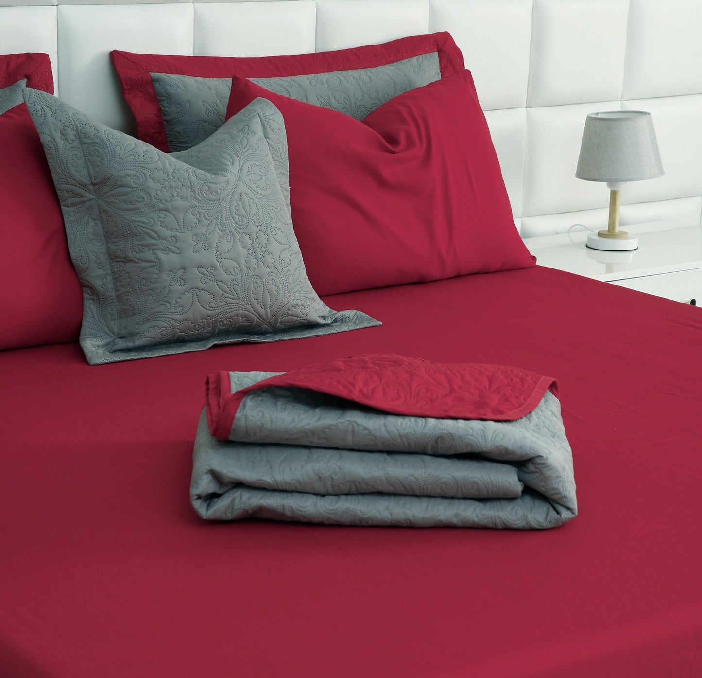 7 PCs Ultrasonic Bed Spread Set-Maroon Over Grey Bed Spread Apricot   