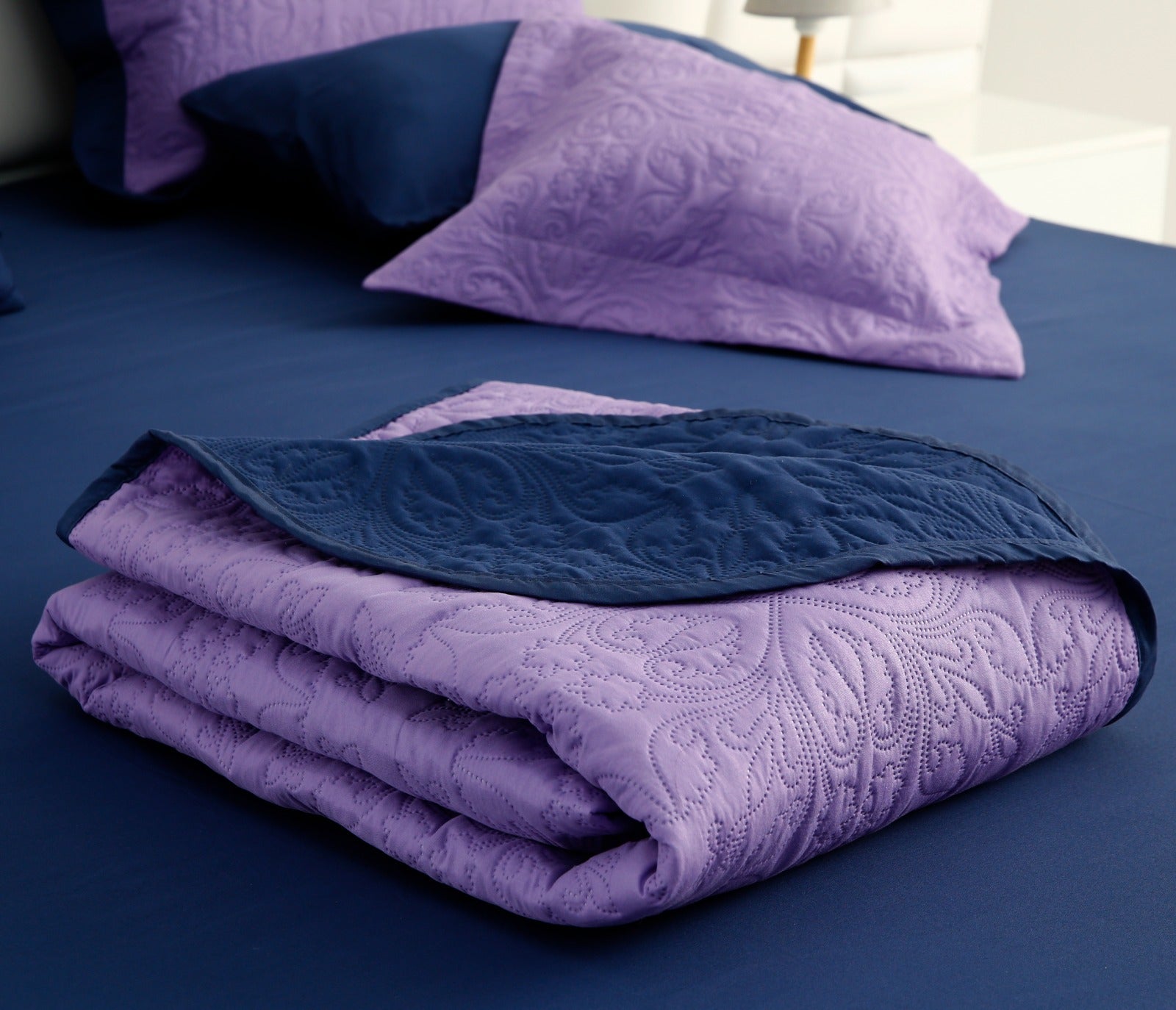 7 PCs Ultrasonic Bed Spread Set-Navy Blue Over Purple Bed Spread Apricot   