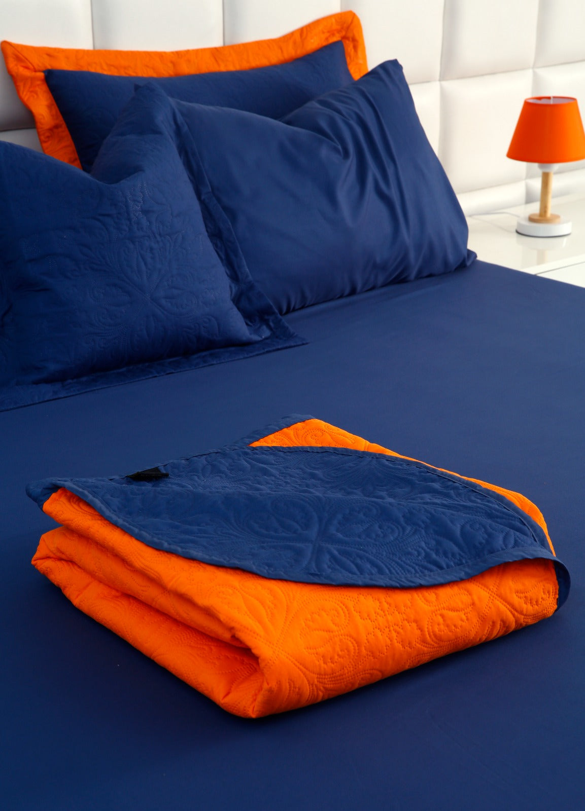 7 PCs Ultrasonic Bed Spread Set-Navy Blue over Orange Bed Spread Apricot   