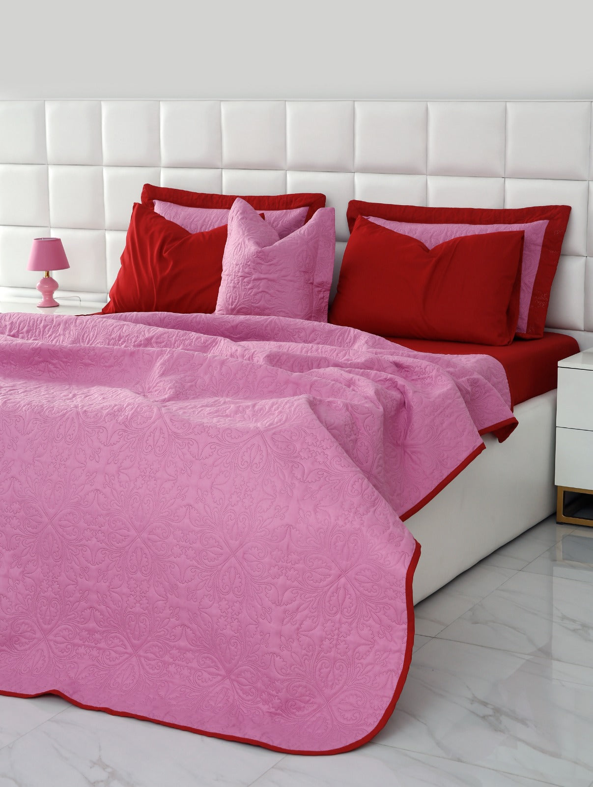 7 PCs Ultrasonic Bed Spread Set-Red over Lilac Bed Spread Apricot   